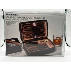 Brookstone Classic Travel Cigar Humidor w/ Hygrometer & Humidifier Holds 7 New